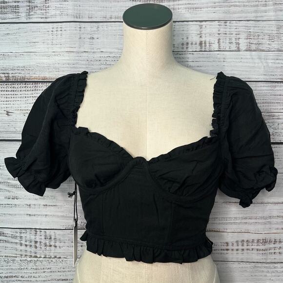 ASTR the Label XS Feronia Top in Black Smocked Back Boned Coquette Puff Shoulder - Picture 3 of 13